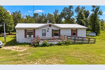 976 Sorrento Avenue, Alford, FL 32420 - Photo 1