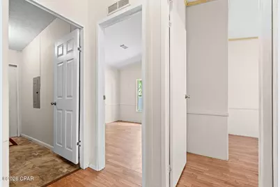 586 Hickory Bluff Drive, Southport, FL 32409 - Photo 16
