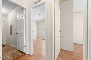 586 Hickory Bluff Dr, Southport, FL 32409 - Photo 16