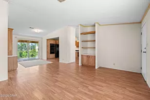 586 Hickory Bluff Dr, Southport, FL 32409 - Photo 10