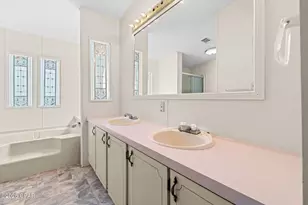 586 Hickory Bluff Dr, Southport, FL 32409 - Photo 14