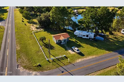 6291 Coy Burgess Loop, Defuniak Springs, FL 32435 - Photo 2