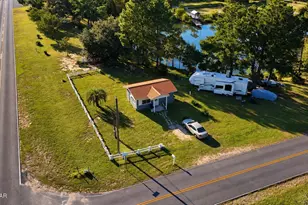 6291 Coy Burgess Loop, Defuniak Springs, FL 32435 - Photo 2