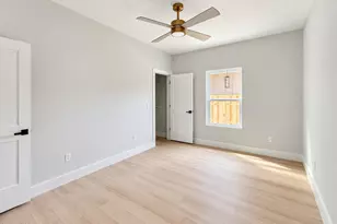 410 W Wright St St, Pensacola, FL 32501 - Photo 20