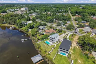 8811 N Lagoon Dr, Panama City Beach, FL 32408 - Photo 4