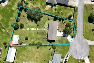 8906 Kiowa Ct, Youngstown, FL 32466 - Photo 2