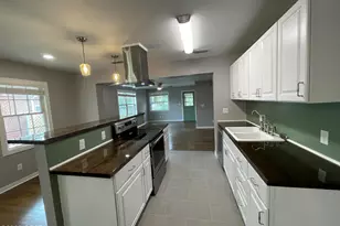 1431 W 11th St, Panama City, FL 32401 - Photo 4