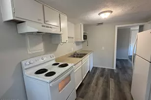 1905 W 17th St, Panama City, FL 32405 - Photo 2