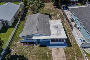 404 Wisteria St, Panama City Beach, FL 32407 - Photo 18