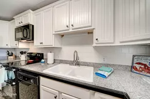 206 Malaga Pl, Panama City Beach, FL 32413 - Photo 16