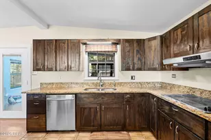 306 Carolyn Ave, Panama City Beach, FL 32407 - Photo 10