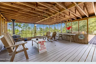 1234 Hampshire Boulevard, Chipley, FL 32428 - Photo 8