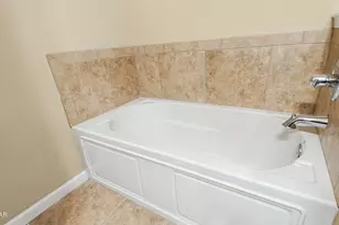 1221 E 26th St, Lynn Haven, FL 32444 - Photo 10
