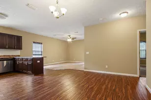 1221 E 26th St, Lynn Haven, FL 32444 - Photo 16