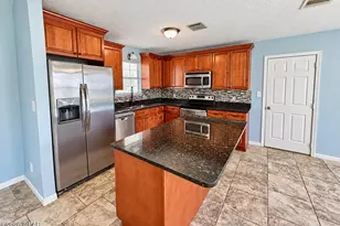 504 Tammy St, Lynn Haven, FL 32444 - Photo 4