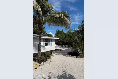 6960 Poinsetta Avenue, Longboat Key, FL 34228 - Photo 16