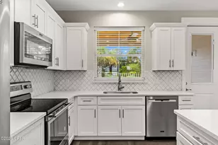 8433 Warner Pl, Panama City Beach, FL 32408 - Photo 10
