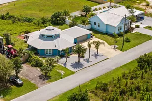 412 Arizona Dr, Mexico Beach, FL 32456 - Photo 30