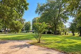 4662 The Oaks Dr, Marianna, FL 32446 - Photo 16