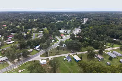 5491 Brown Street, Graceville, FL 32440 - Photo 34