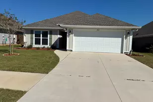 218 Bayou Bend Ln, Callaway, FL 32404 - Photo 1