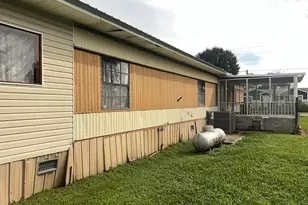 25414 NE Evans St, Altha, FL 32421 - Photo 24