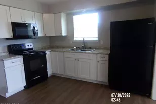 3918 E 11th St, Panama City, FL 32404 - Photo 4
