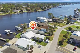 7012 S Lagoon Dr, Panama City, FL 32408 - Photo 1