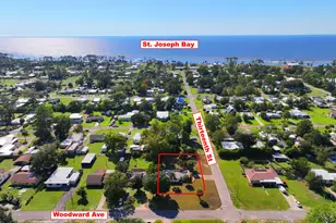 1302 Woodward Ave, Port Saint Joe, FL 32456 - Photo 2