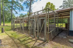 727 Wrights Creek Rd, Caryville, FL 32427 - Photo 48