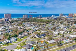 124 Beachwood Dr, Panama City Beach, FL 32413 - Photo 2
