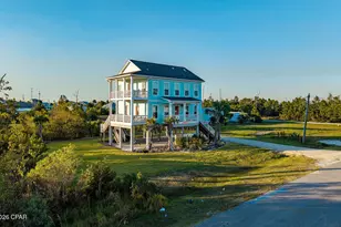 111 12th St, Mexico Beach, FL 32456 - Photo 8