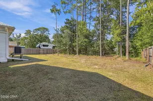 915 Twentieth St, Port Saint Joe, FL 32456 - Photo 32