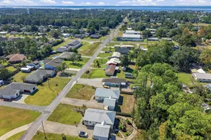 915 Twentieth St, Port Saint Joe, FL 32456 - Photo 40