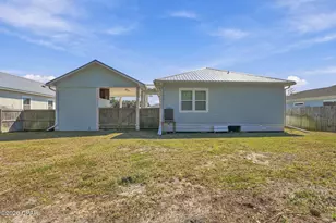 915 Twentieth St, Port Saint Joe, FL 32456 - Photo 34