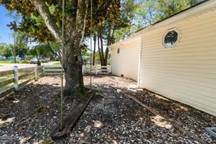 1033 Mc Clelland Ave, Port Saint Joe, FL 32456 - Photo 28