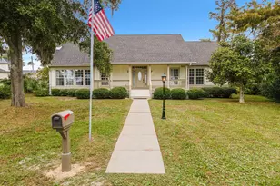 2206 W Beach Dr, Panama City, FL 32401 - Photo 1