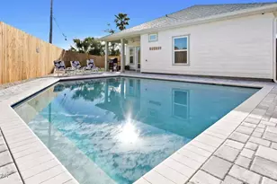 21400 Marlin Ave, Panama City Beach, FL 32413 - Photo 1