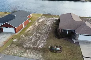 116 Lakeridge Dr, Panama City, FL 32405 - Photo 1