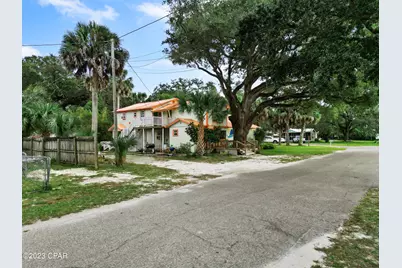2558 McKinnon Street, Port Saint Joe, FL 32456 - Photo 1