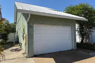 1211 Capri Dr, Panama City, FL 32405 - Photo 1