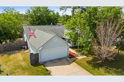 142 Heritage Cir, Panama City Beach, FL 32407 - Photo 1
