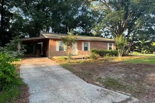 632 Hideaway Dr, Chipley, FL 32428 - Photo 1