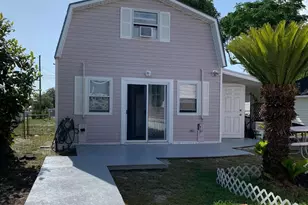 331 Christmas Tree Ln, Panama City Beach, FL 32413 - Photo 1