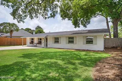 303 NE Ohio Place, Fort Walton Beach, FL 32548 - Photo 1