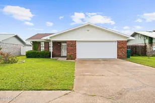 702 Michael Dr, Panama City, FL 32404 - Photo 1