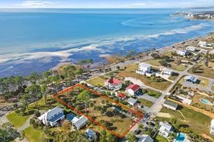 1407 Constitution Dr, Port Saint Joe, FL 32456 - Photo 1