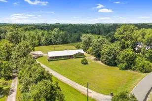 963 Everett Rd, Graceville, FL 32440 - Photo 1