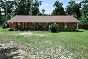 4129 Twin Pines Dr, Greenwood, FL 32443 - Photo 1