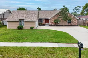 2805 Fairmont Dr, Panama City, FL 32405 - Photo 1